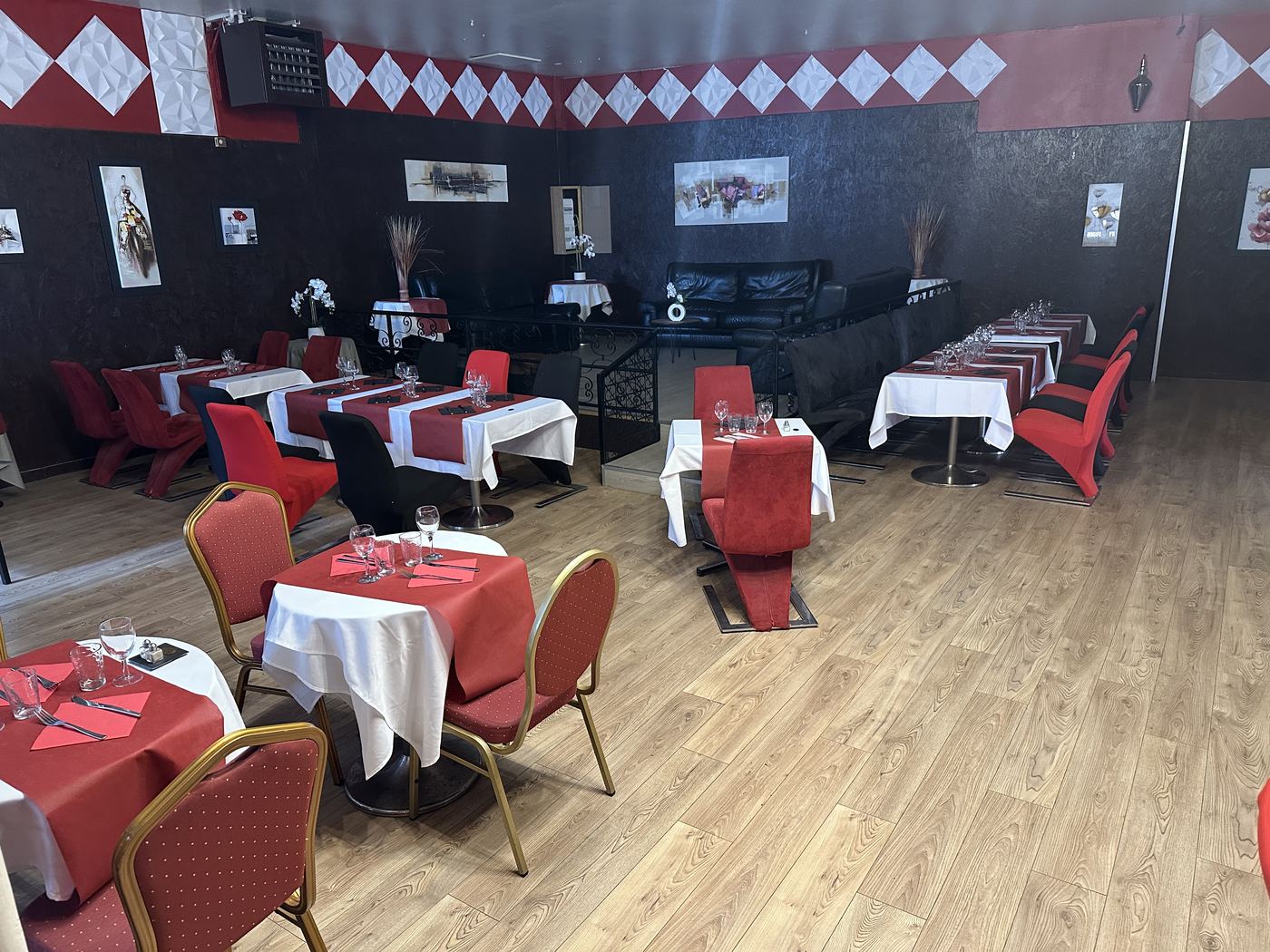 Salle du restaurant L'Ardoise